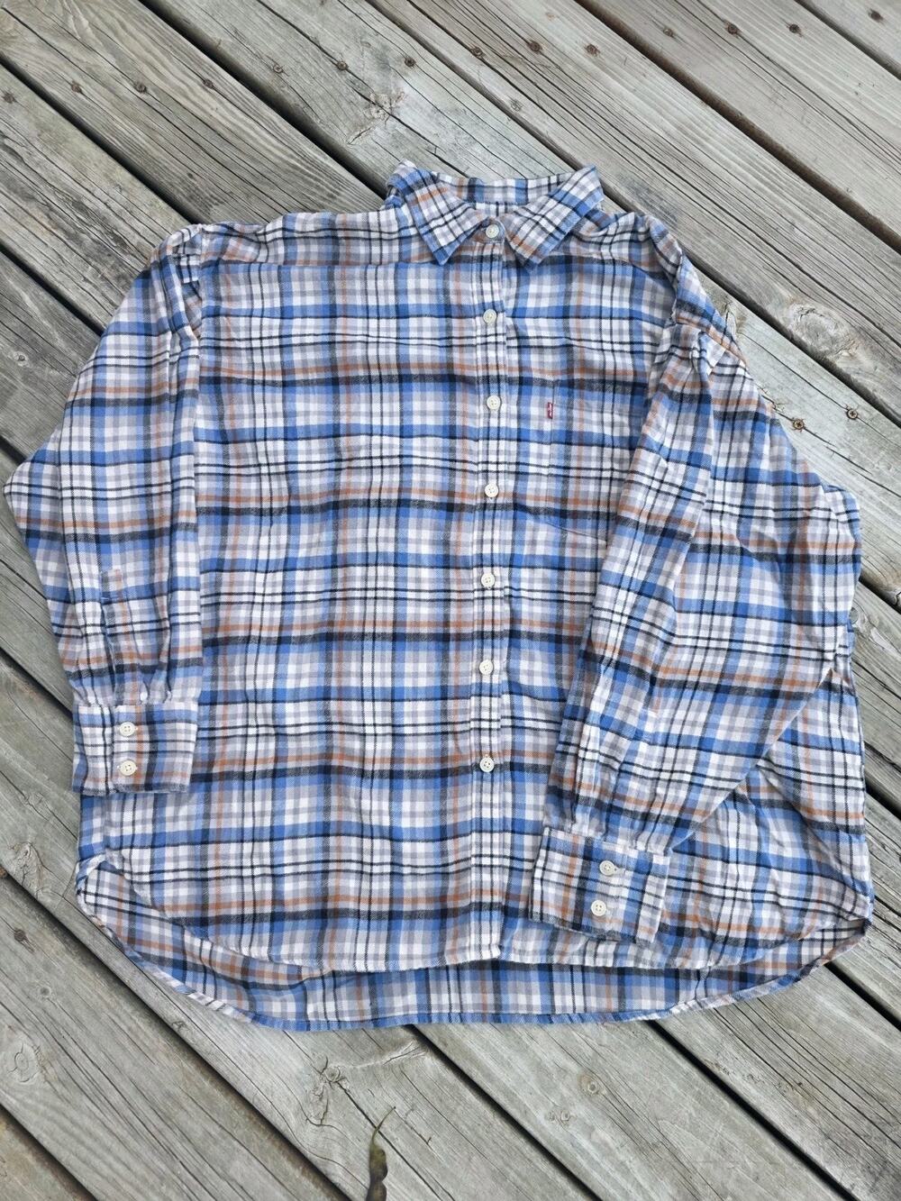 Levi's Women Plaid XL Soft Flannel Relaxed Long Sleeve Button-Up Western Shirt